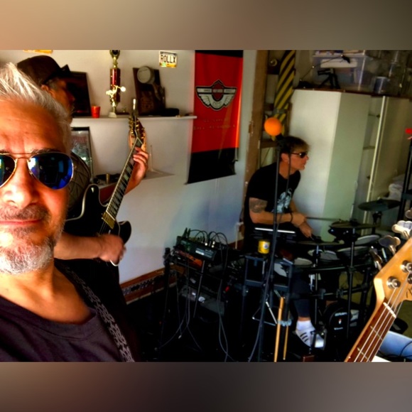 Meet your Posher, Juan carlos - Picture 1 of 5